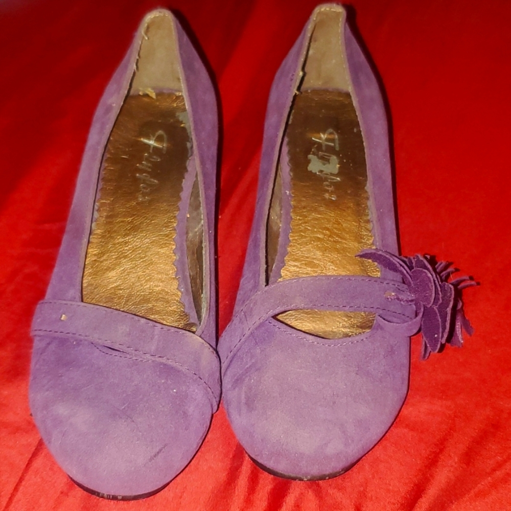 Flyfoz purple kitten heels italian